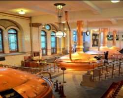 It was a brewery until 1988 but was closed due to the small it spread in the De Pijp district. After some time the place is opened as a museum for the